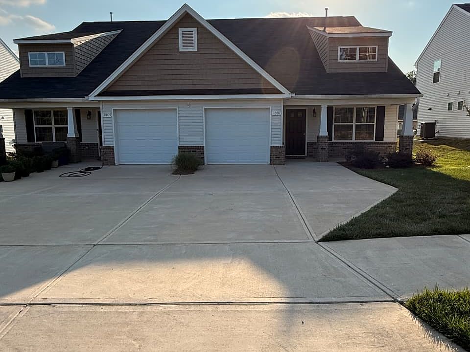 1st image of 3907 Straw Hat Rd