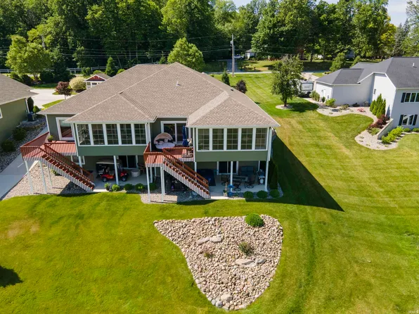 1601 A E Kammerer Rd, Kendallville, IN 46755