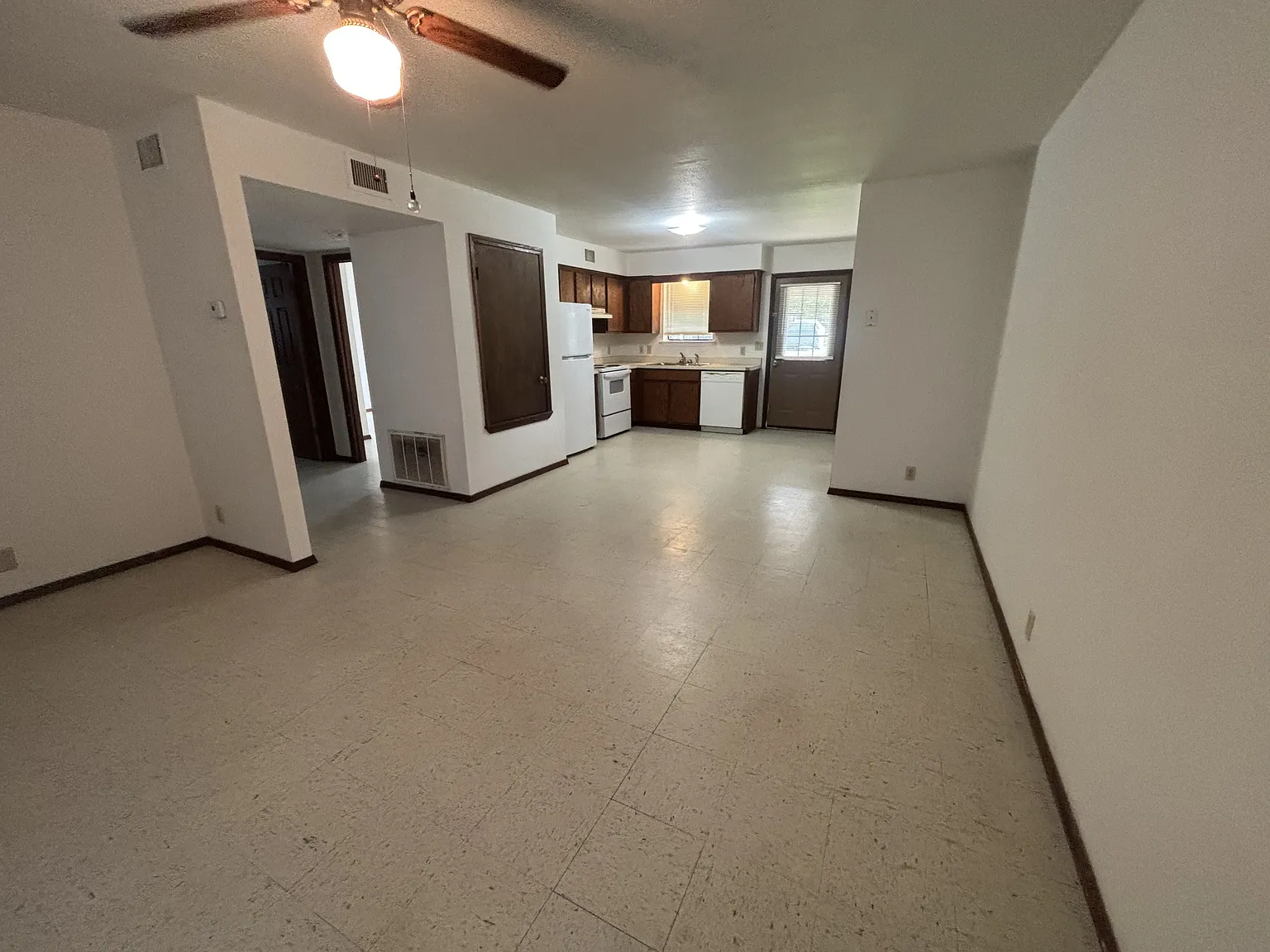 Crowden Court, Lamar - 6 — Photo 4