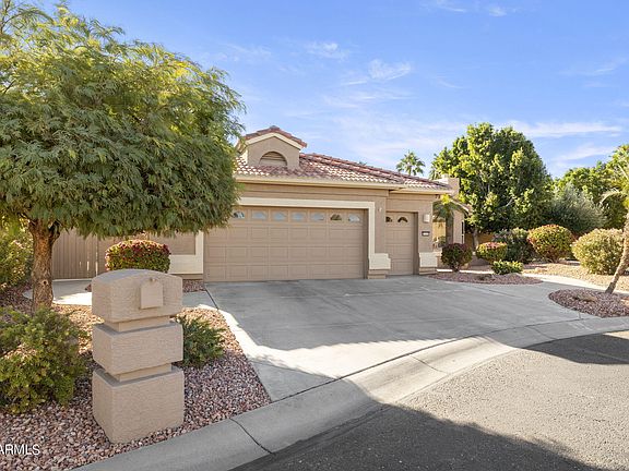 3rd image of 15195 W CATALINA Drive