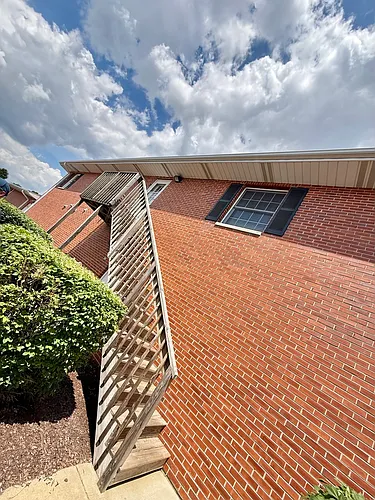 1617 N Bridge St #UPPER Photo 1