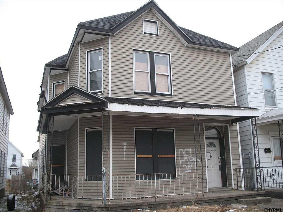 2nd image of 1543 Foster Ave