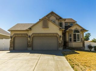 1253 N 1285 W, Clinton, UT 84015