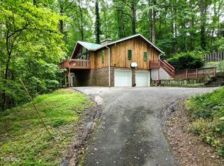 2933 Cherokee Rd, Johnson City, TN 37604