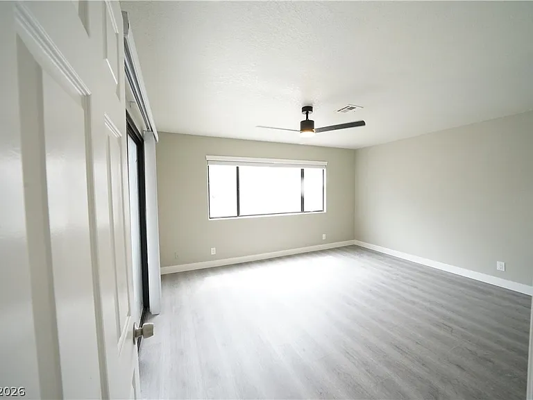 5022 S Rainbow Blvd #105 — Photo 18