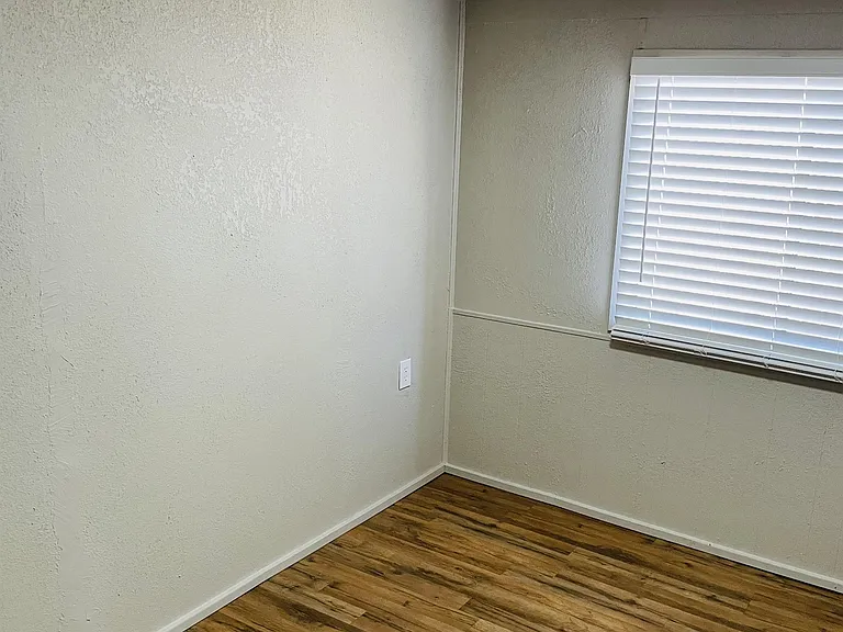 818 Ponderosa Ln #3 — Photo 6