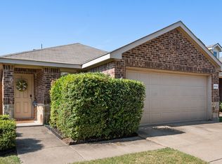 2012 Victorian Dr, Heartland, TX 75126