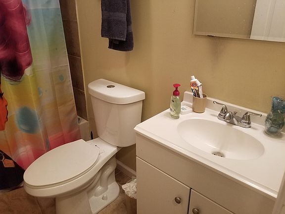 4th image of 1813 Cecil B Moore Ave APT E
