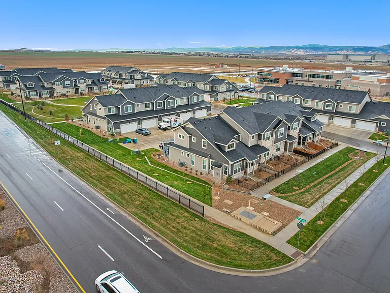 The Bend at Highland Meadows — Photo 35