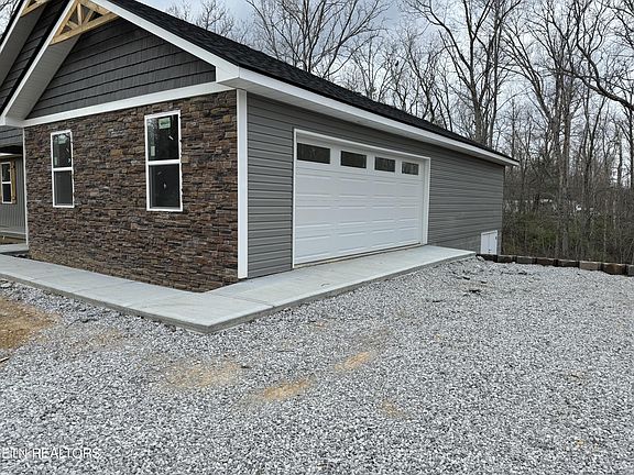 2nd image of 7052 Topez Dr