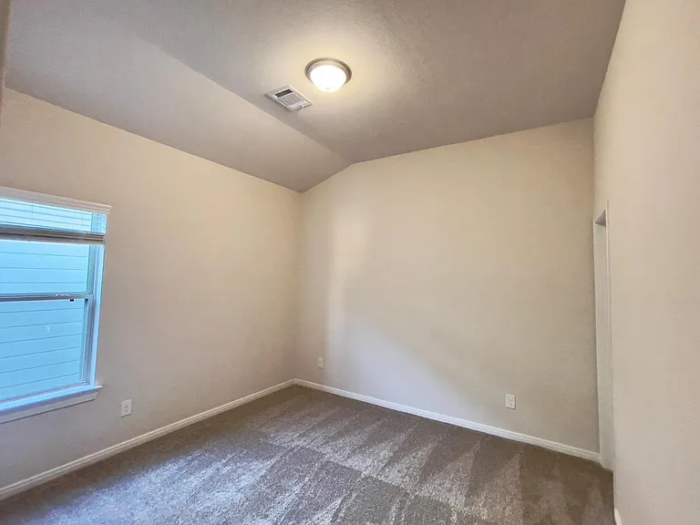 21619 Cypress Maple Dr — Photo 16