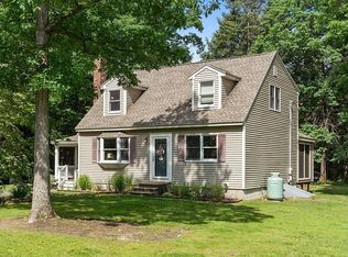 627 Townsend Rd, Lunenburg, MA 01462