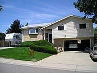 2nd image of 869 W 102nd Pl