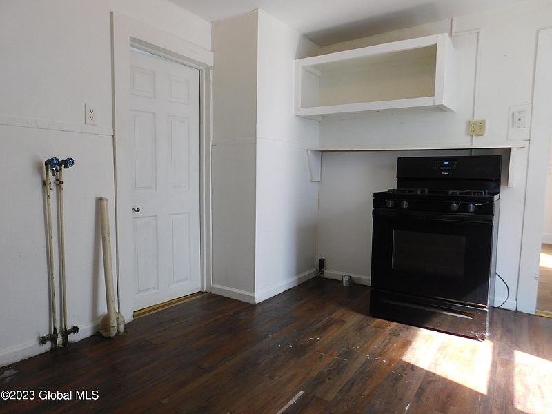 5th image of 10- Parry Street