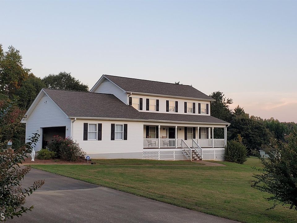 1st image of 252 Chandler Heights Cir