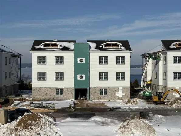 631 Lakeview Ave Building B-1w, Petoskey, MI 49770