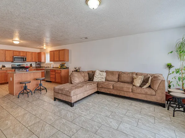 509 El Shaddai St NW, Albuquerque, NM 87121