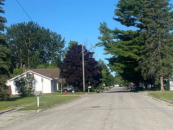 5th image of 2363 La Forest Ave