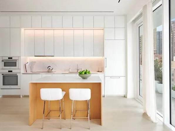 200 East 59th Street image 5 of 15