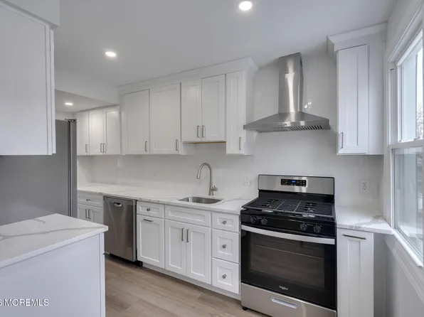 120 Belshaw Avenue, Shrewsbury Twp, NJ 07724