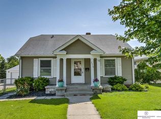 2519 S 41st St, Omaha, NE 68105