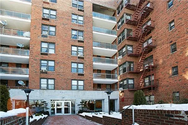 Sold by Coldwell Banker Reliable Real Estate | media 11