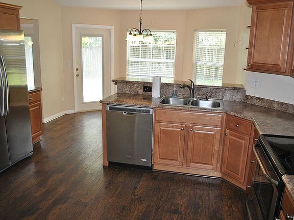 5th image of 11239 NW 35th Ave