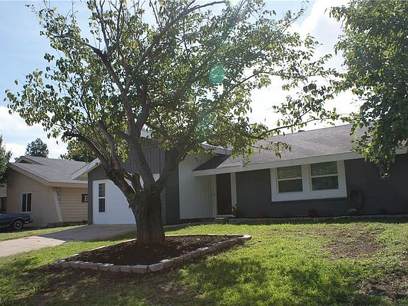 4th image of 3333 Glenwood Ln