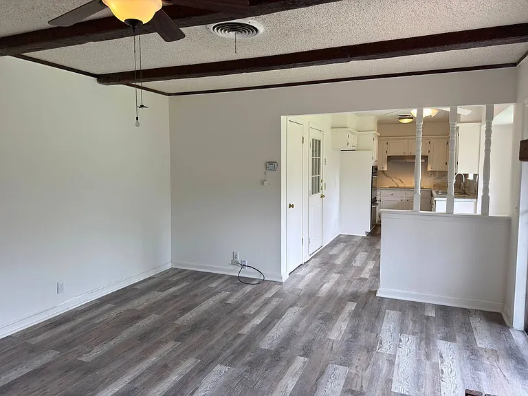 5507 Hooper Dr — Photo 7