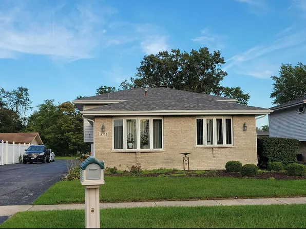 14233 Kilbourne Ave, Crestwood, IL 60418