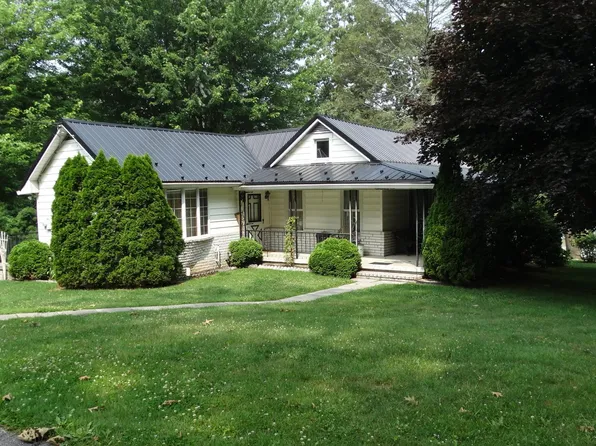 12998 Pen Mar Rd N, Waynesboro, PA 17268