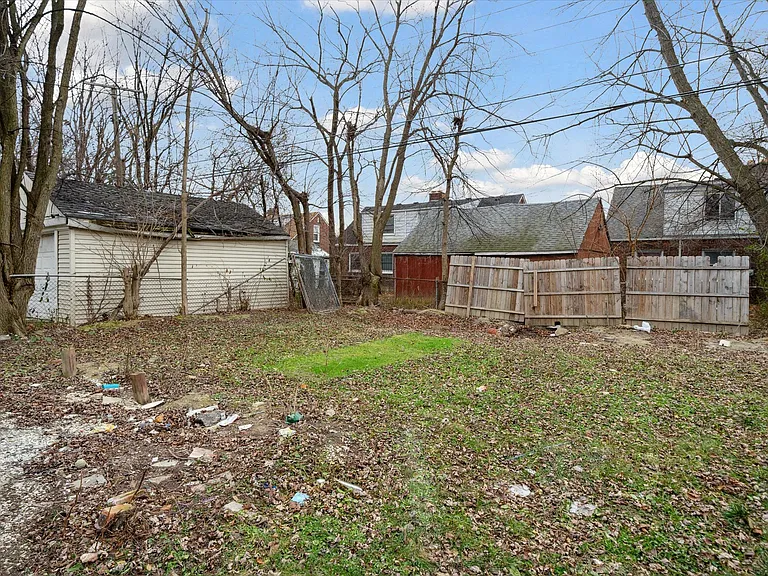 McCormick St — Photo 25