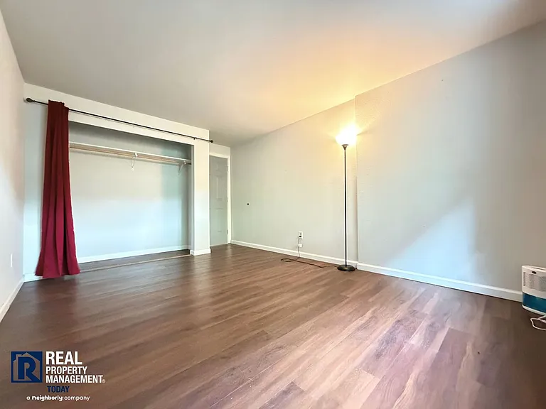 2020 Grant Ave S #M103 — Photo 15