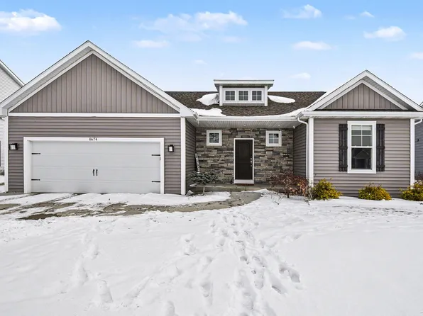 8674 Oakhill Dr, Freeland, MI 48623