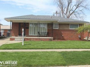 17827 Breezeway, Fraser, MI 48026