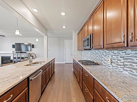 5th image of 980 Sandstone Cir