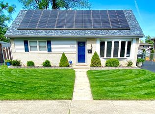 10308 Barnard Dr, Chicago Ridge, IL 60415