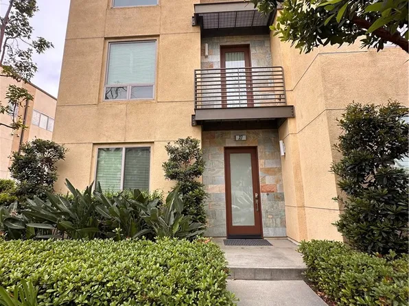 27 Soho, Irvine, CA 92612
