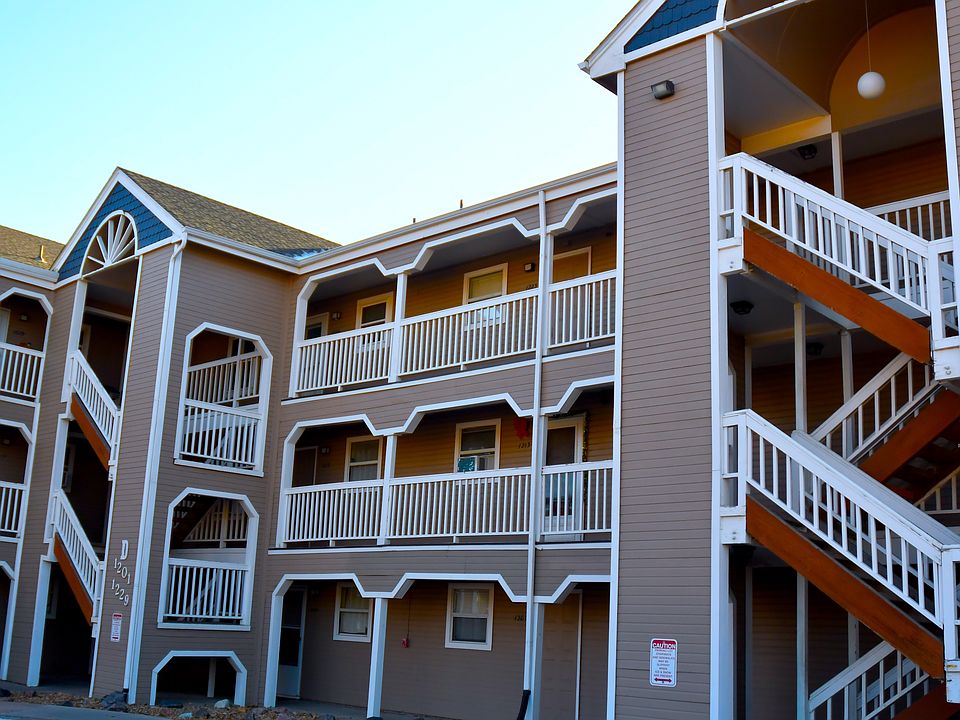 1st image of 1223 S Gilbert St #D-304
