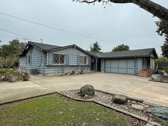 2nd image of 585 Highland Ave