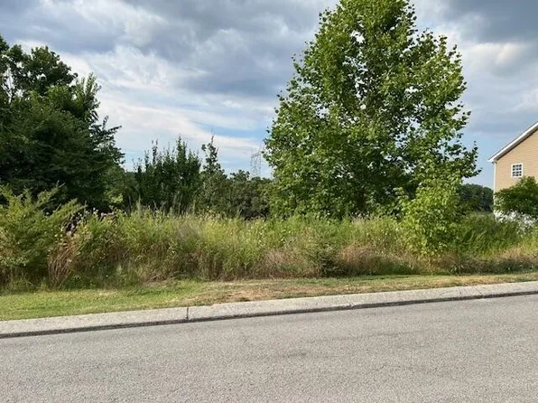 21362124 Short Leaf Ln, Soddy Daisy, TN 37379