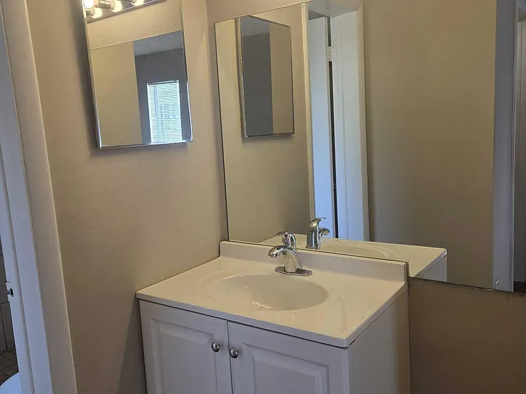 4451 Treehouse Ln #18E — Photo 14