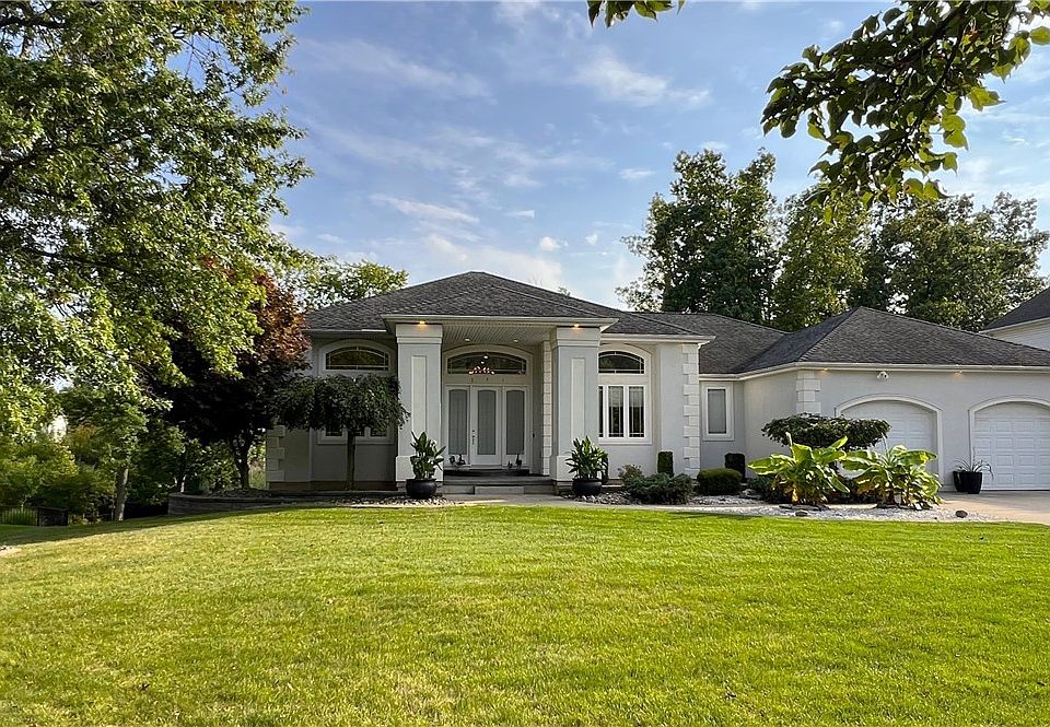 1st image of 271 Forest Creek Ln