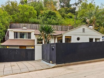 8410 Kirkwood Dr, Los Angeles, CA, 90046