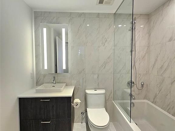 5th image of 470 Front St W #1312