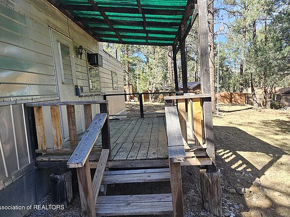 3rd image of 106 Hemlock Cir