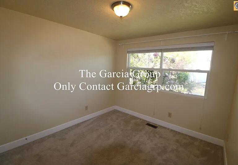 20540 NW Highland Ct — Photo 33