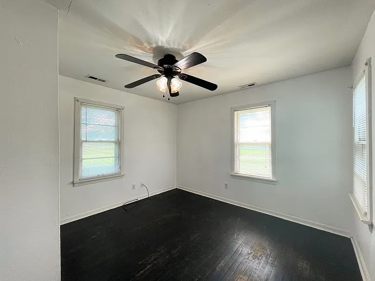 629 Duffy Rd — Photo 4