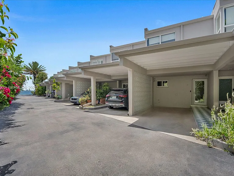 6011 N Bayshore Dr #8-D — Photo 27