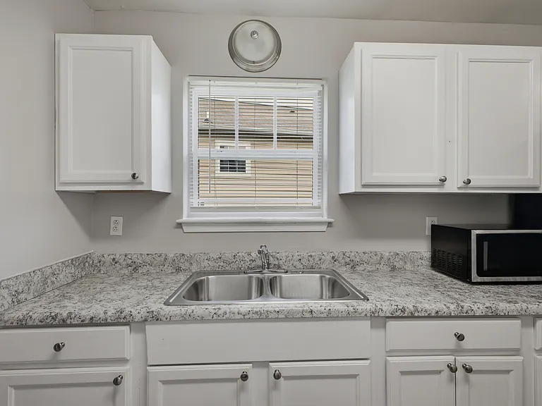 3288 Rainwood Dr — Photo 11